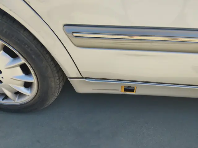 Subasta de turismos Mercedes E 270 el 20 de abril de 2026