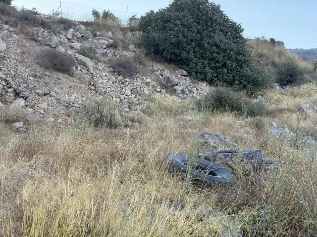 Subasta de solar en Velez De Benaudalla el 30 de marzo de 2026