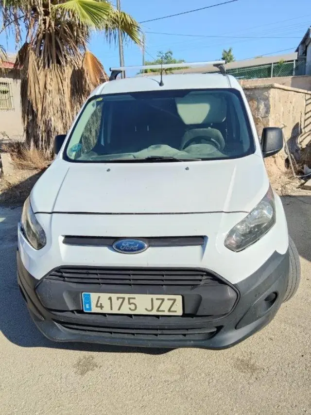 Subasta de turismos Ford Transit Connect el 6 de abril de 2026