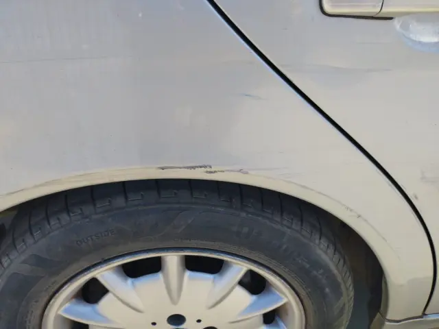 Subasta de turismos Mercedes E 270 el 20 de abril de 2026