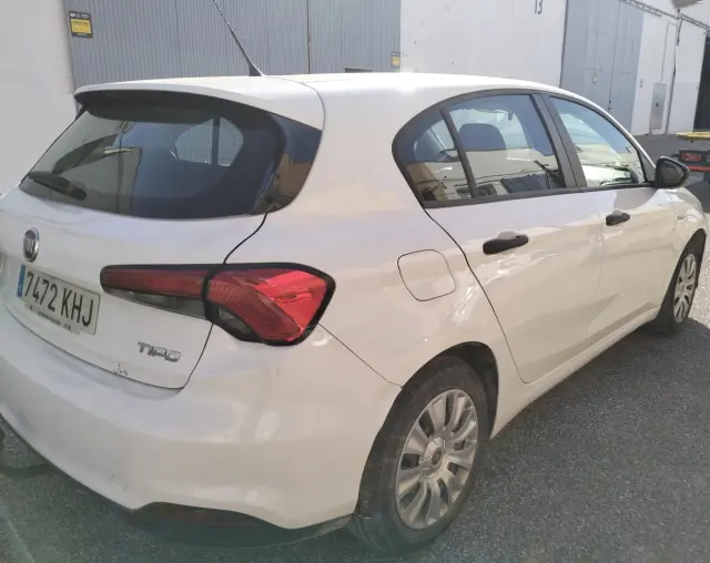 Subasta de turismos Fiat Fiat Tipo el 13 de abril de 2026