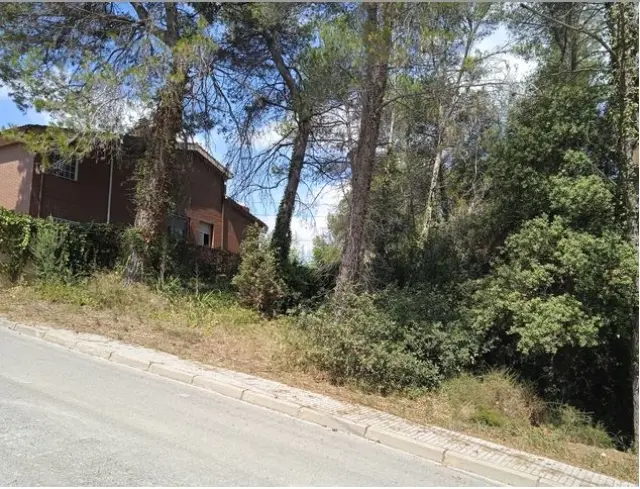 Subasta de solar en Terrassa el 23 de marzo de 2026